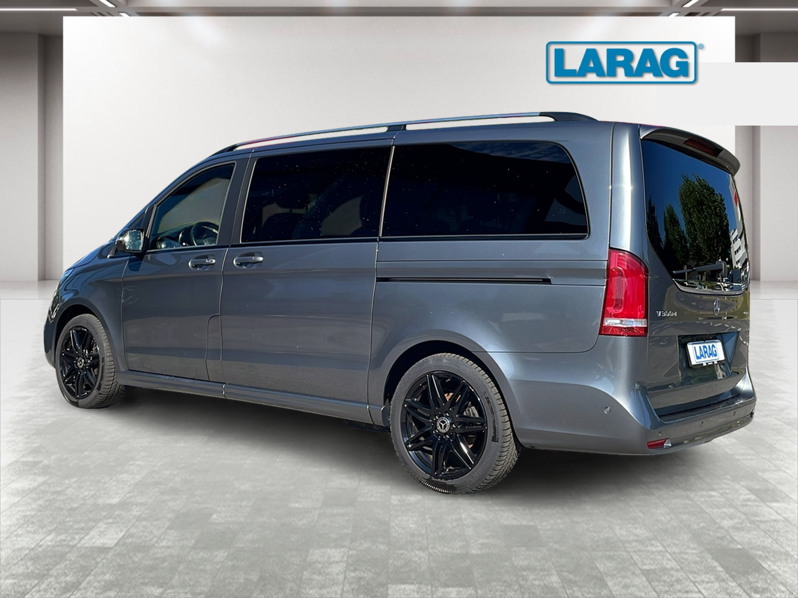 MERCEDES-BENZ V 300 d lang Swiss Edition 4Matic 9G-Tronic-image-2