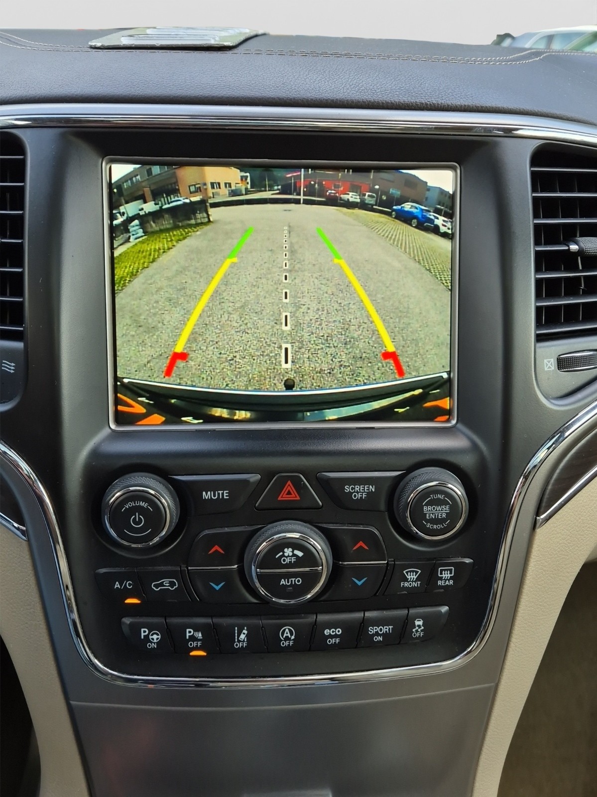 JEEP Grand Cherokee 3.0 CRD Overland Automatic-image-12