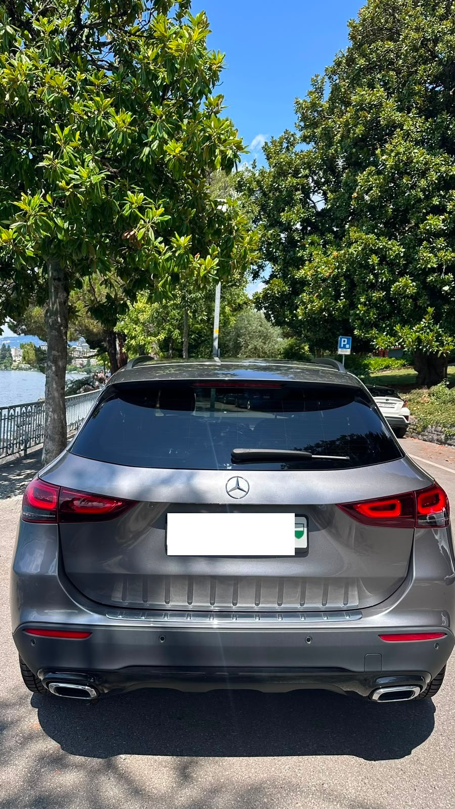 MERCEDES-BENZ GLA 250 Progressive 4matic-image-2