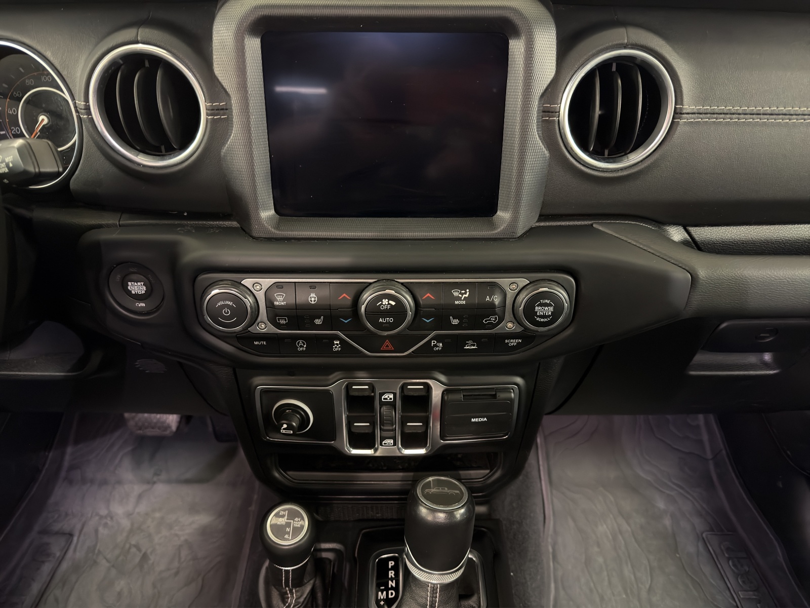 JEEP Gladiator 3.0 V6 Launch-image-13