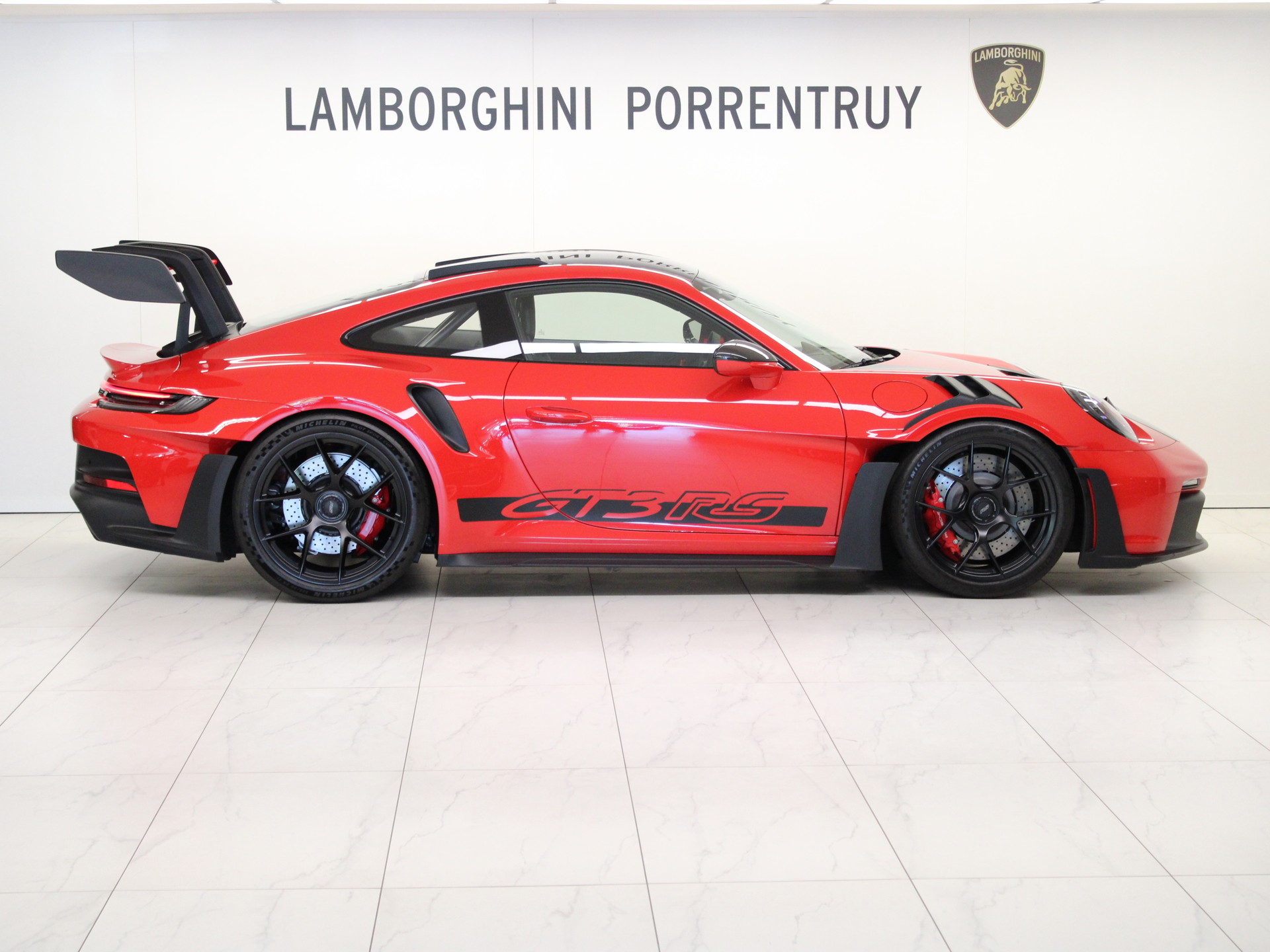 PORSCHE 911 GT3 RS-image-1
