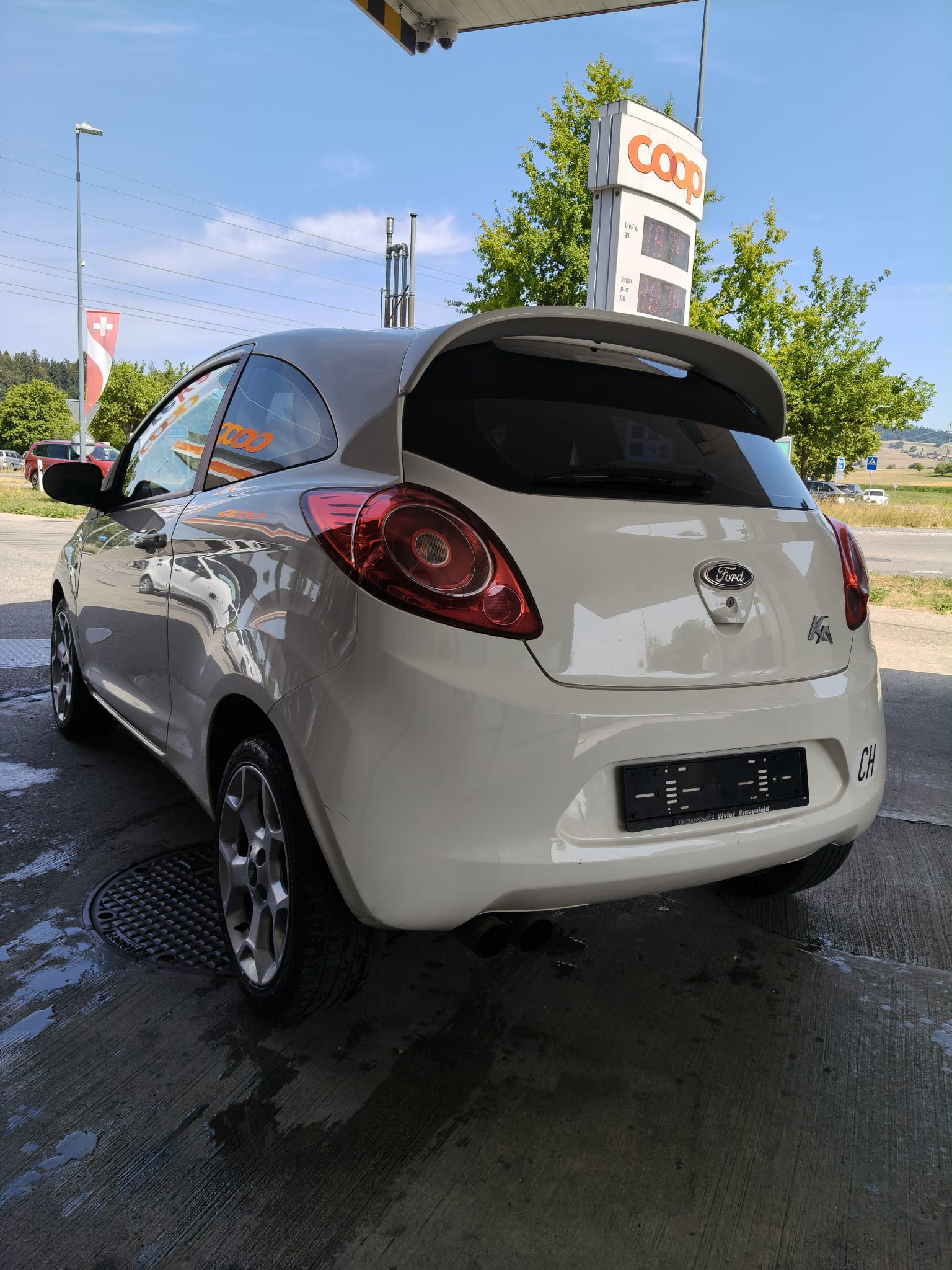 FORD KA 1.25 Titanium-image-3