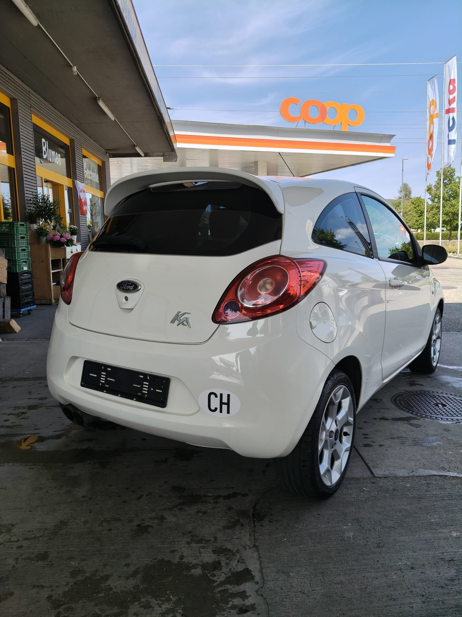 FORD KA 1.25 Titanium-image-2