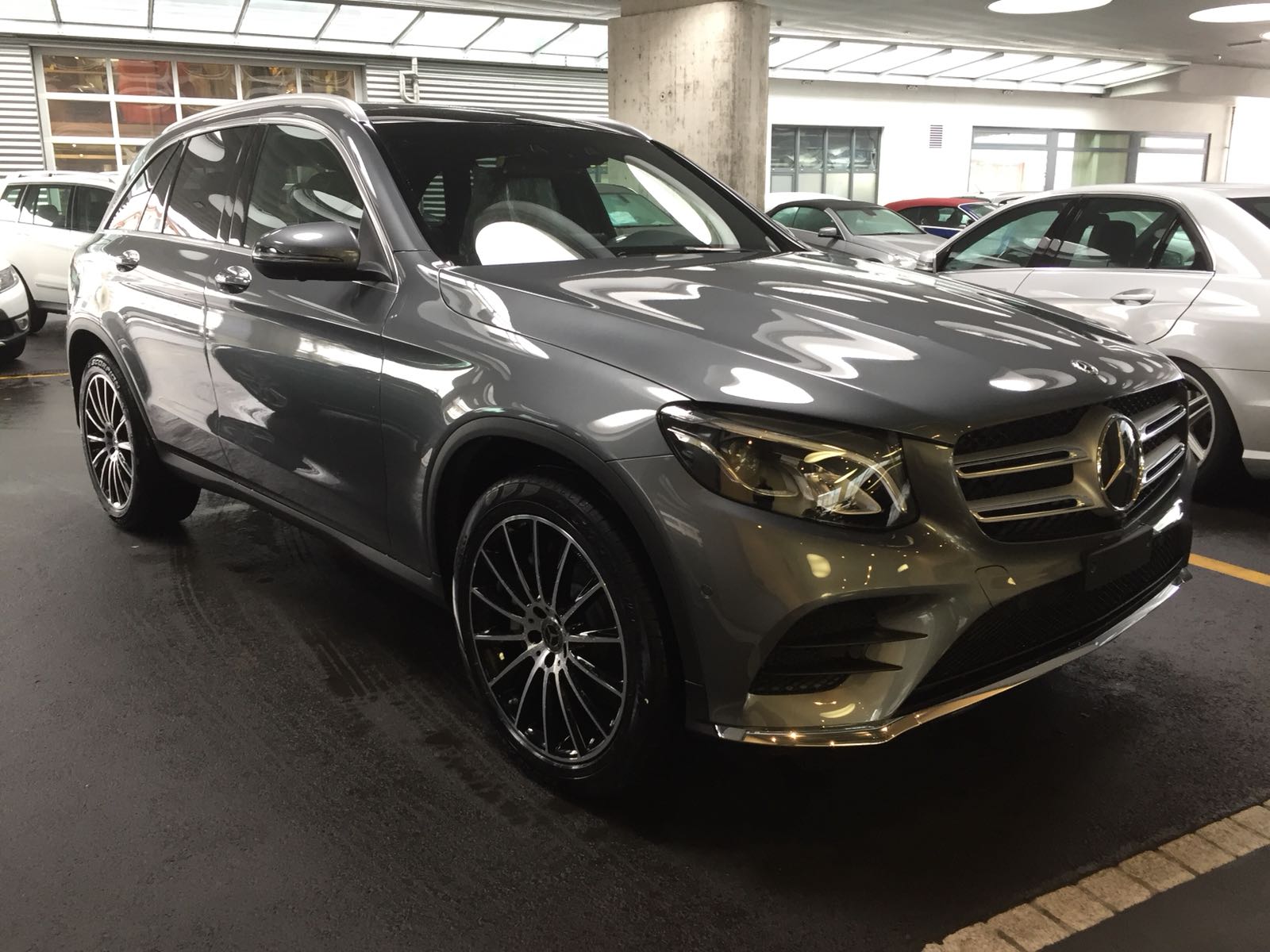 MERCEDES-BENZ GLC 250 d AMG Line 4m-image-0