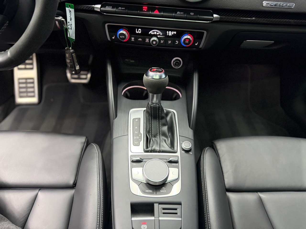 AUDI RS3 Sportback 2.5 TSI quattro | Ohne OPF | Schiebedach | Bang&Olufsen-image-17