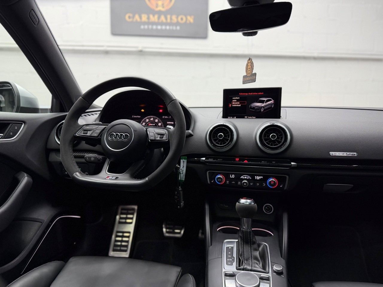 AUDI RS3 Sportback 2.5 TSI quattro | Ohne OPF | Schiebedach | Bang&Olufsen-image-16