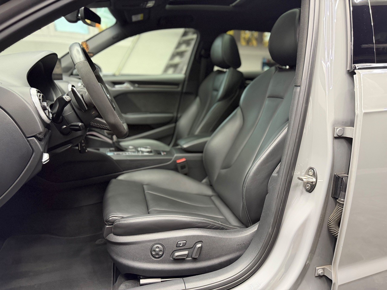 AUDI RS3 Sportback 2.5 TSI quattro | Ohne OPF | Schiebedach | Bang&Olufsen-image-12