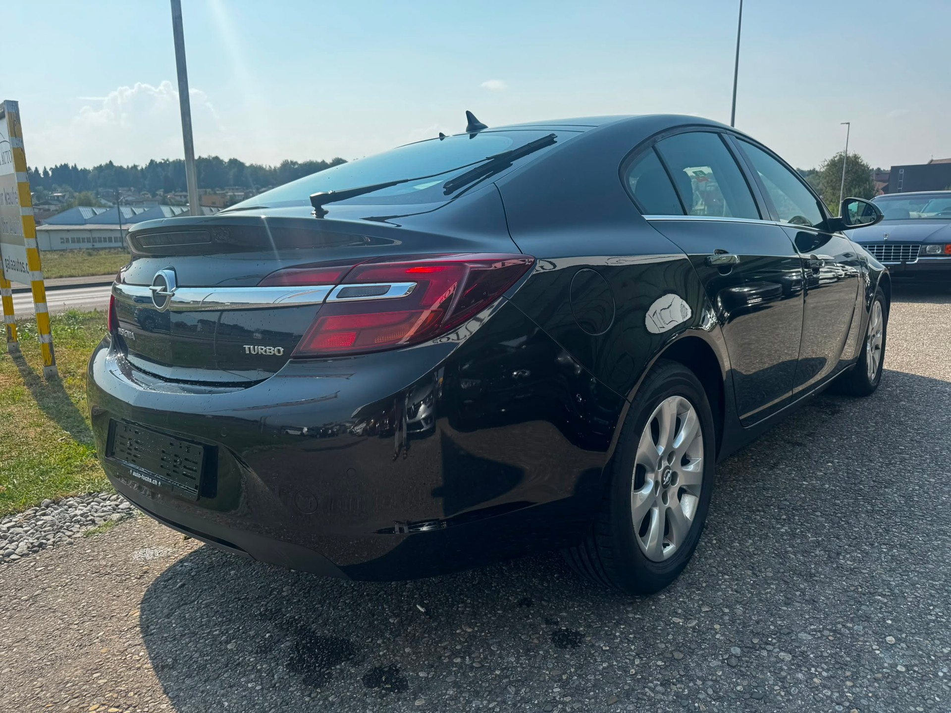 OPEL Insignia 1.6 Turbo Edition Automatic-image-4
