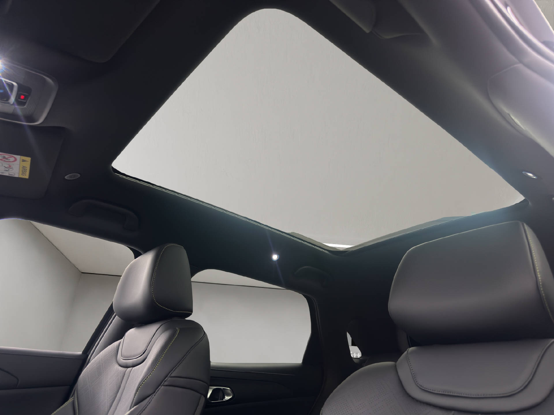 BYD Atto 2 DM-i Boost 212 PS-image-6