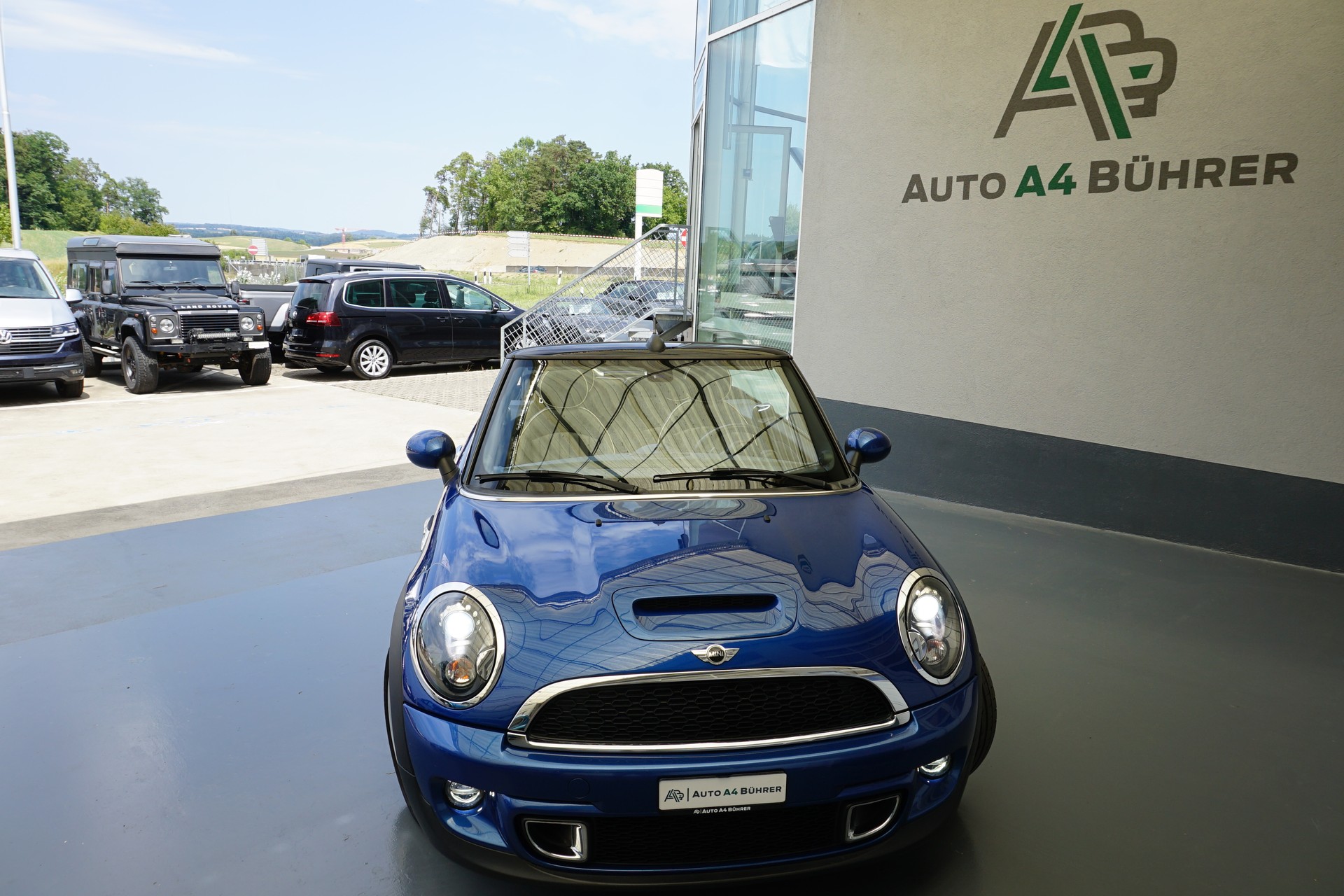 MINI Cooper SD Cabriolet-image-5