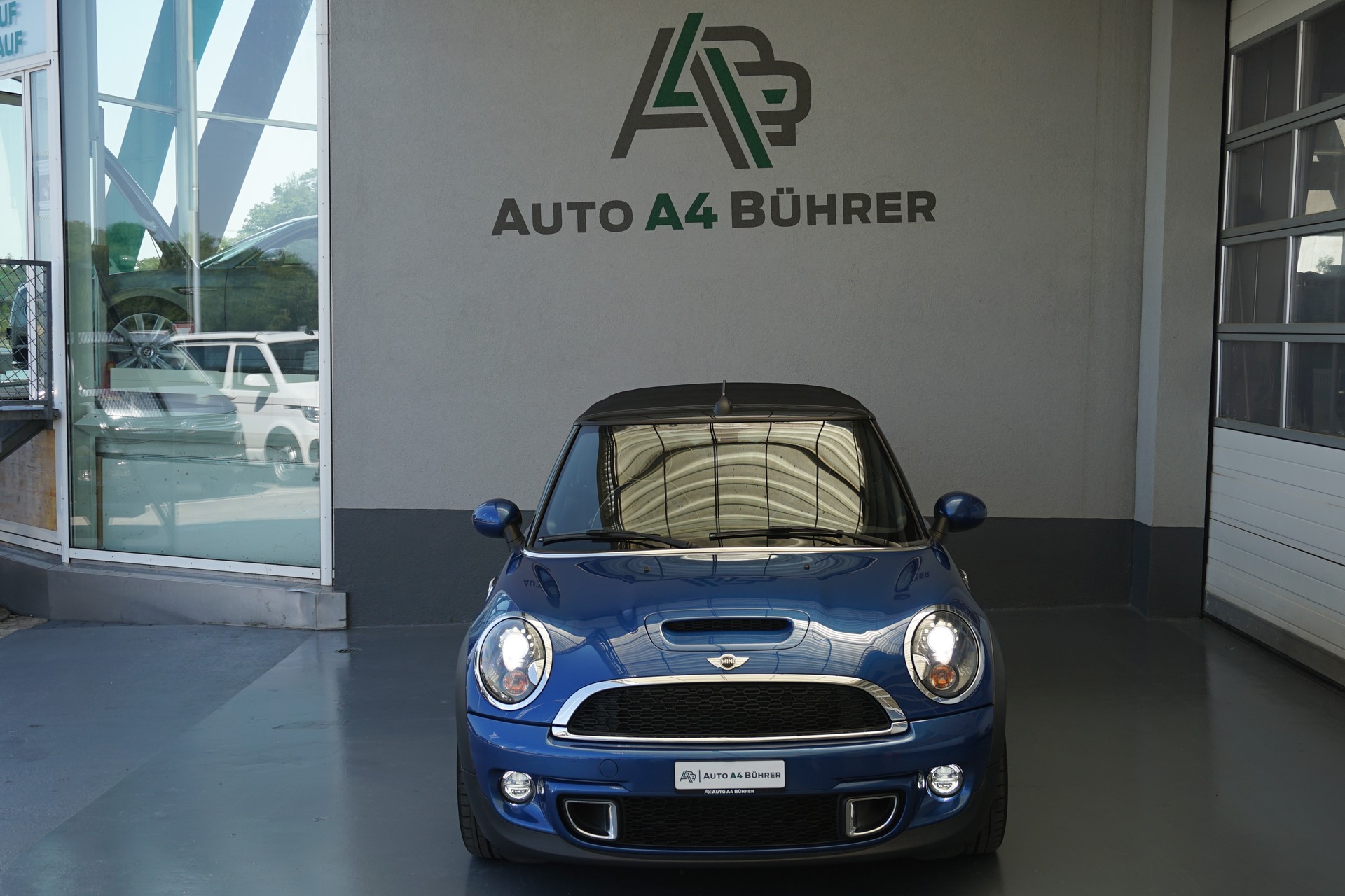 MINI Cooper SD Cabriolet-image-15