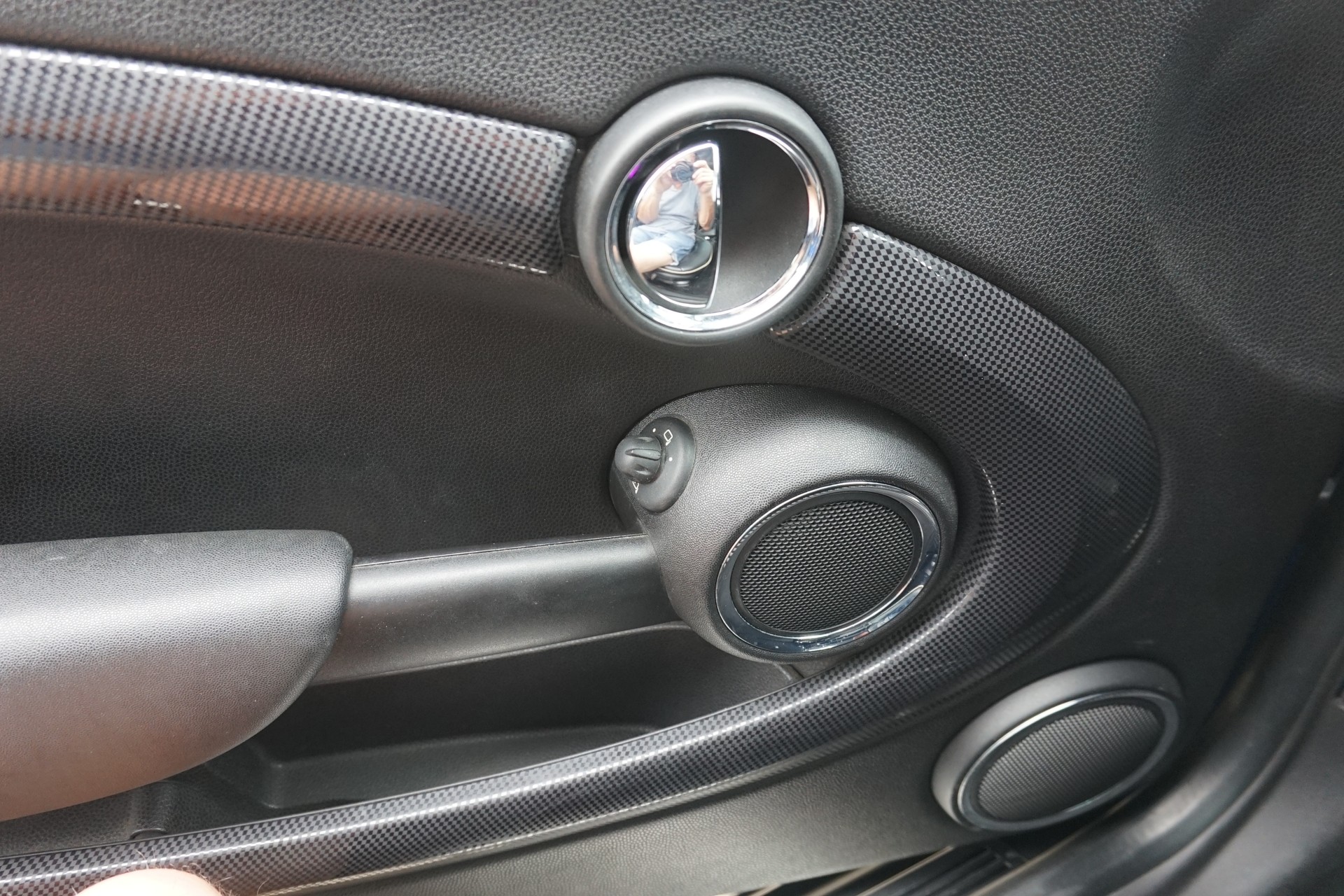 MINI Cooper SD Cabriolet-image-26