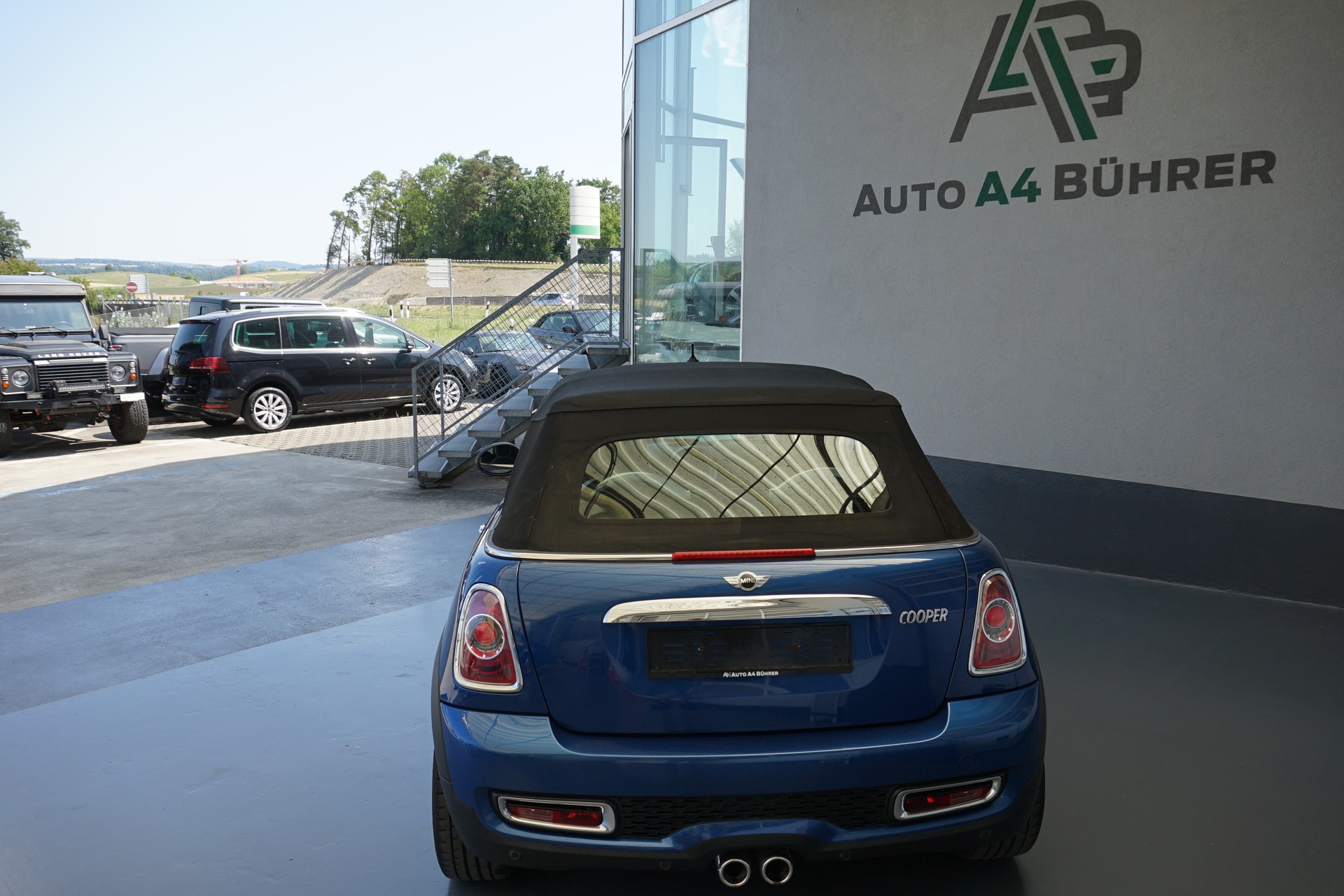 MINI Cooper SD Cabriolet-image-9