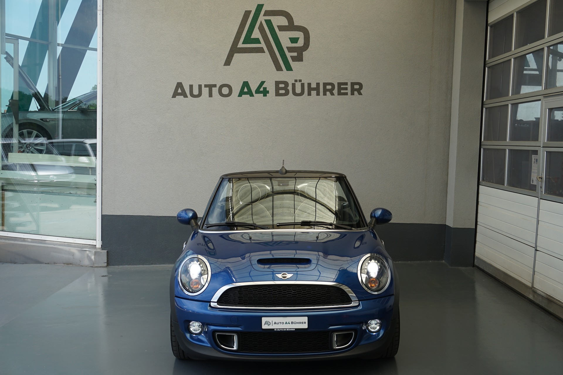 MINI Cooper SD Cabriolet-image-14