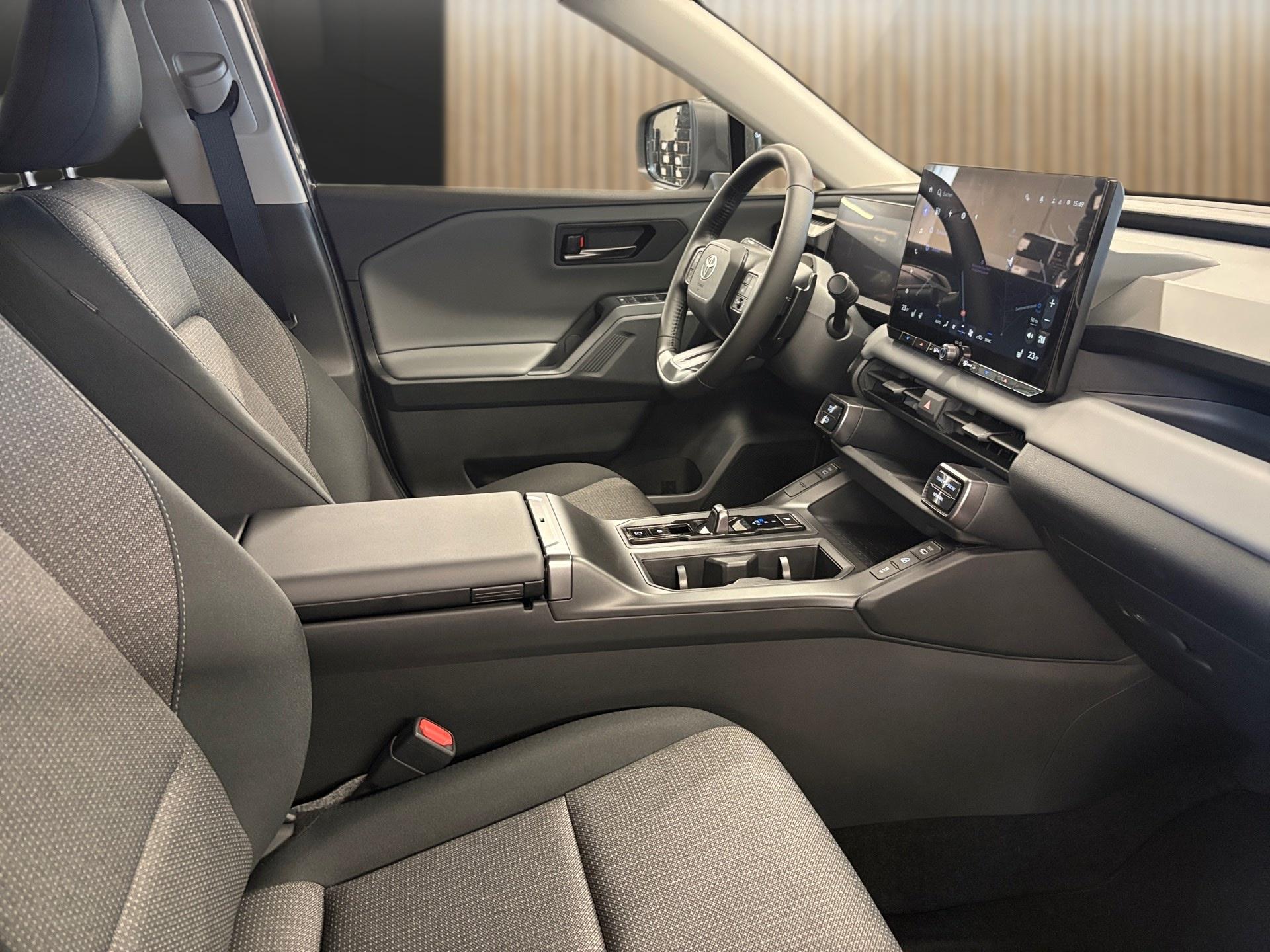 TOYOTA RAV-4 2.5 PHEV Trend e-CVT 4WD-image-15