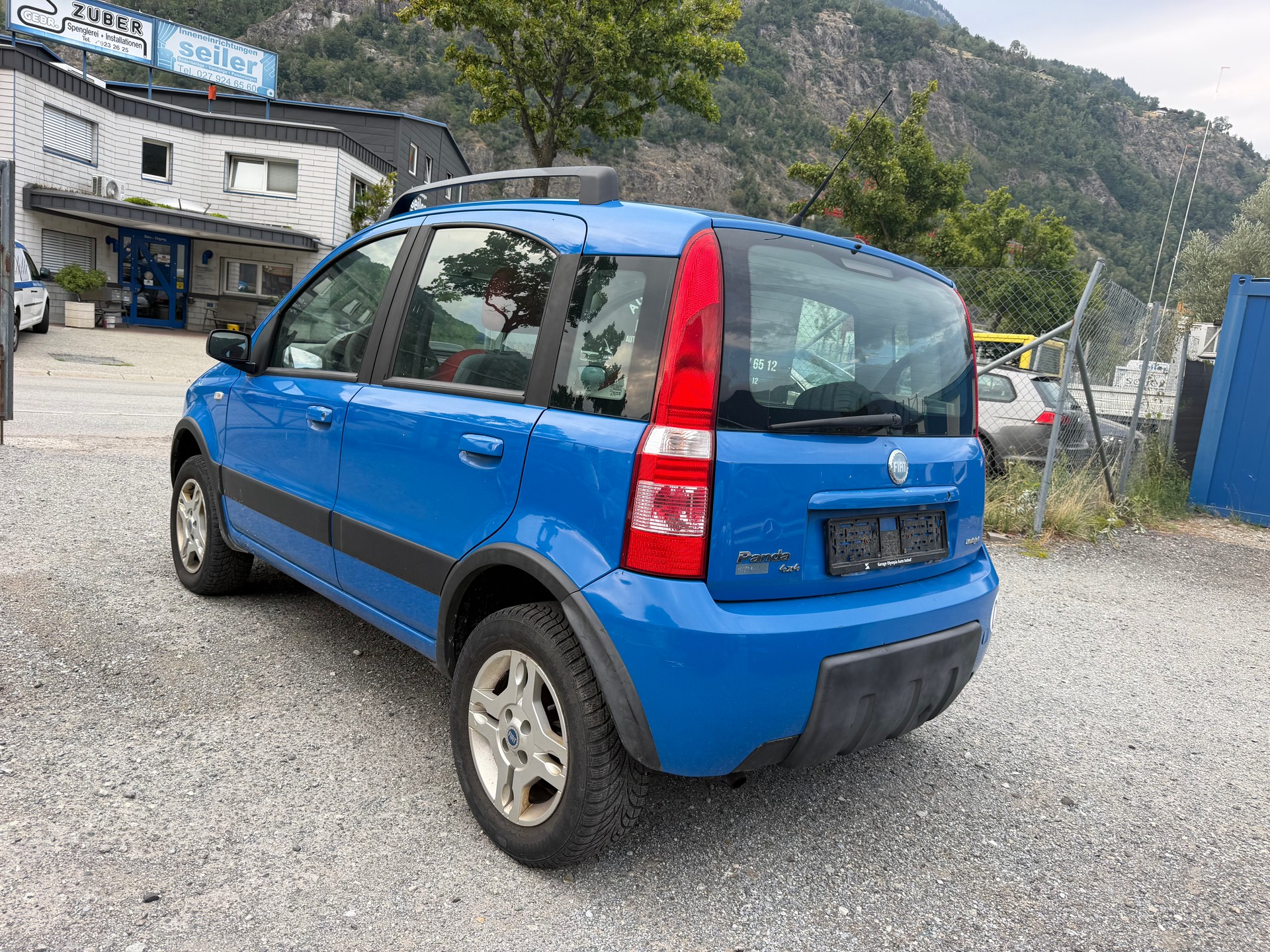 FIAT Panda 1.3 16V JTD Cross 4x4-image-2