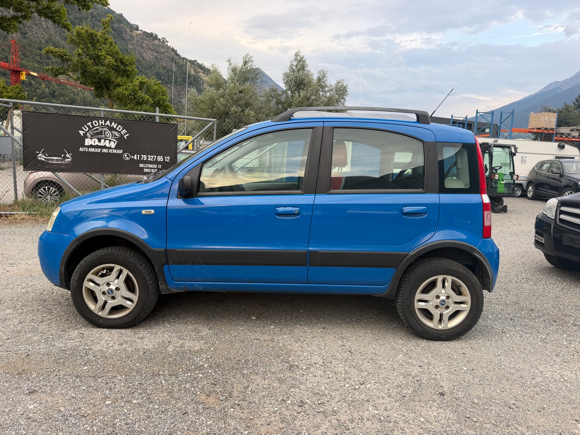 FIAT Panda 1.3 16V JTD Cross 4x4-image-1