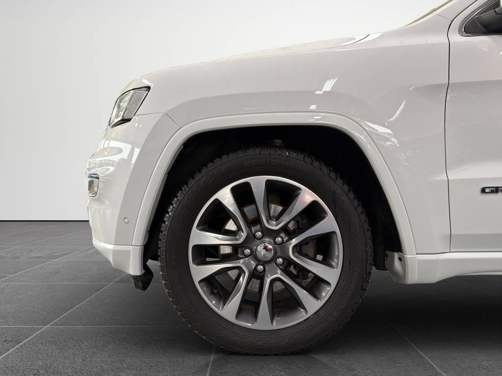 JEEP Grand Cherokee 3.0 CRD 250 Overland-image-17