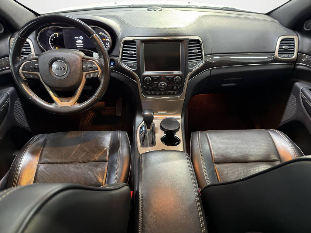 JEEP Grand Cherokee 3.0 CRD 250 Overland-image-12