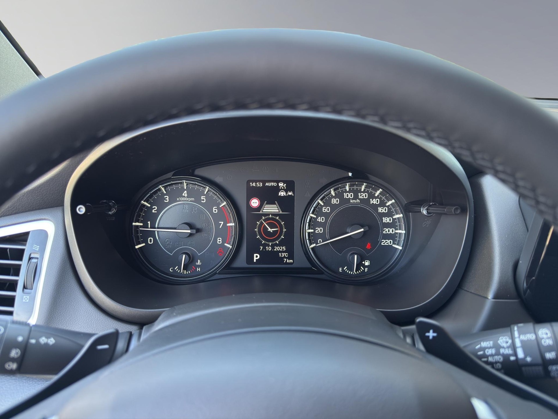 SUZUKI S-Cross 1.4 T Compact+ Hybrid 4x4-image-10