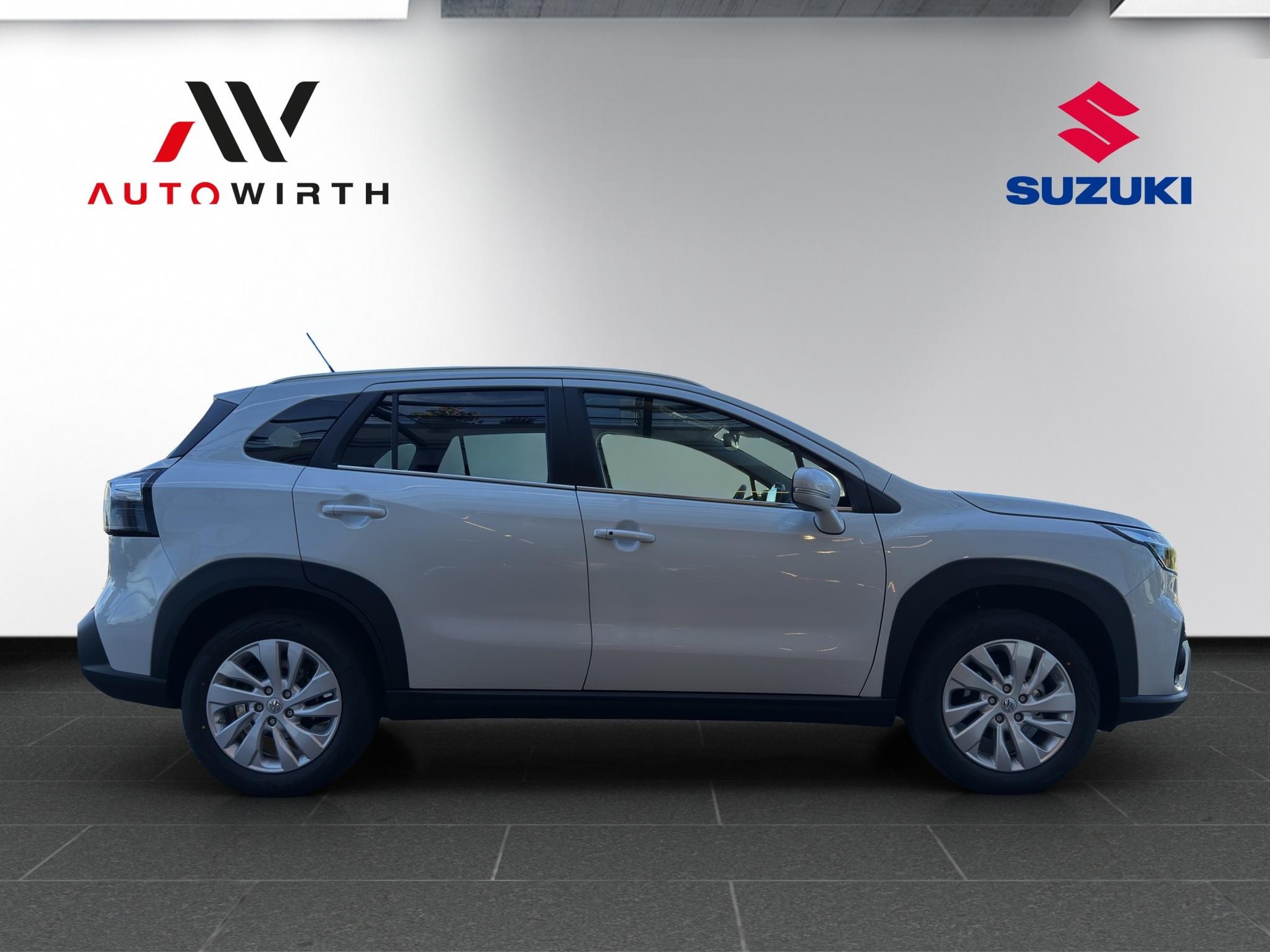 SUZUKI S-Cross 1.4 T Compact+ Hybrid 4x4-image-3