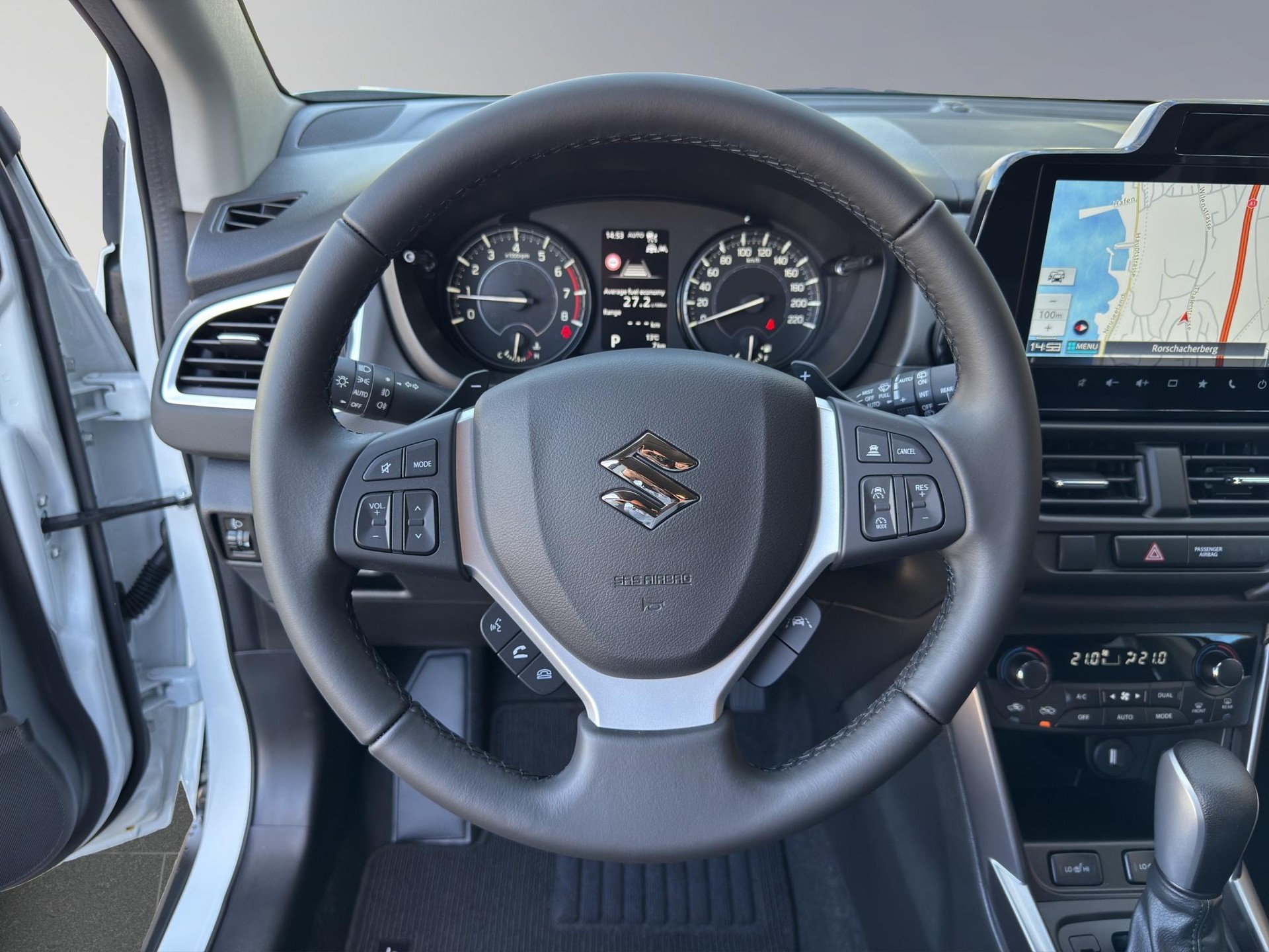 SUZUKI S-Cross 1.4 T Compact+ Hybrid 4x4-image-9