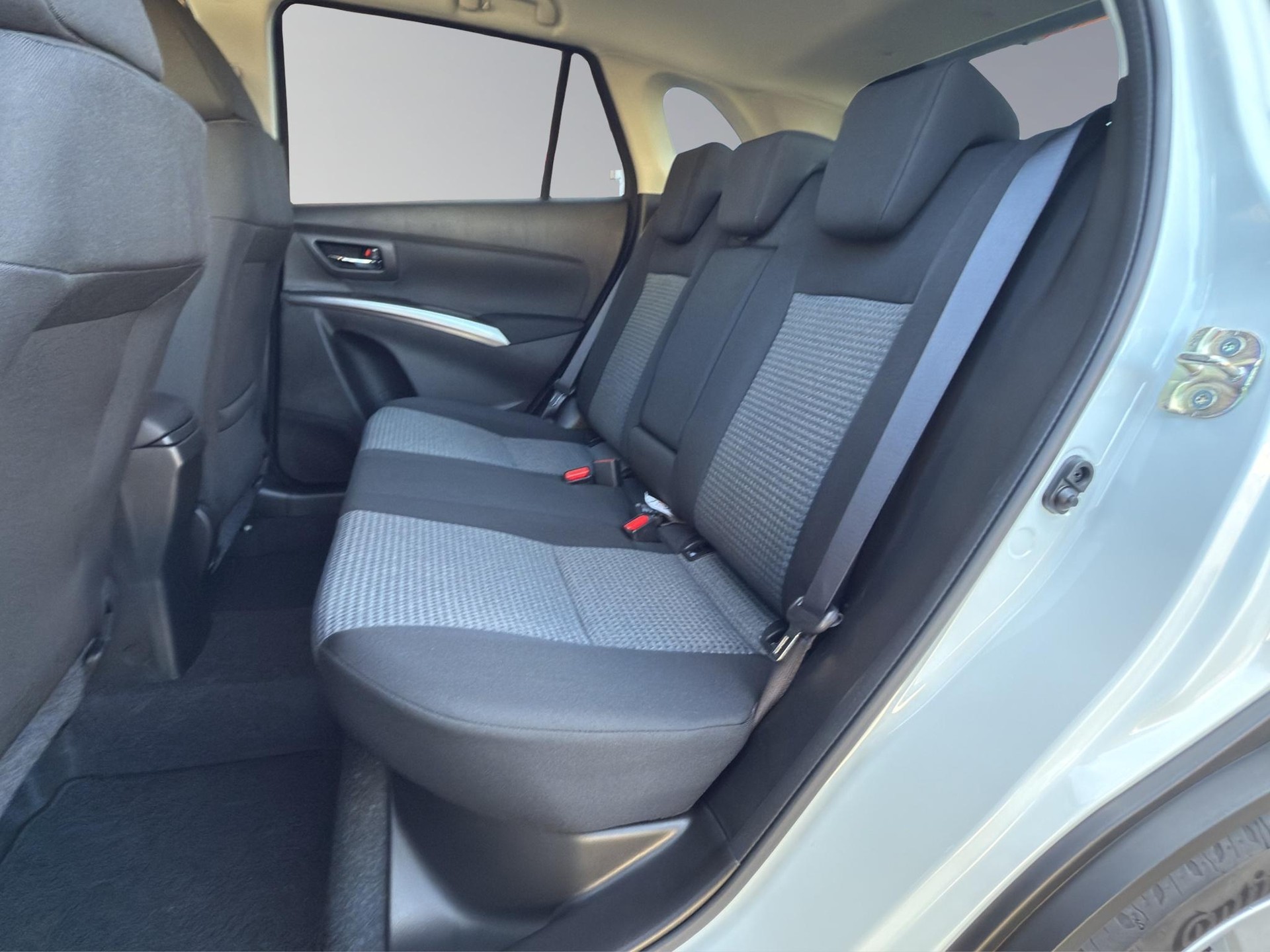 SUZUKI S-Cross 1.4 T Compact+ Hybrid 4x4-image-14