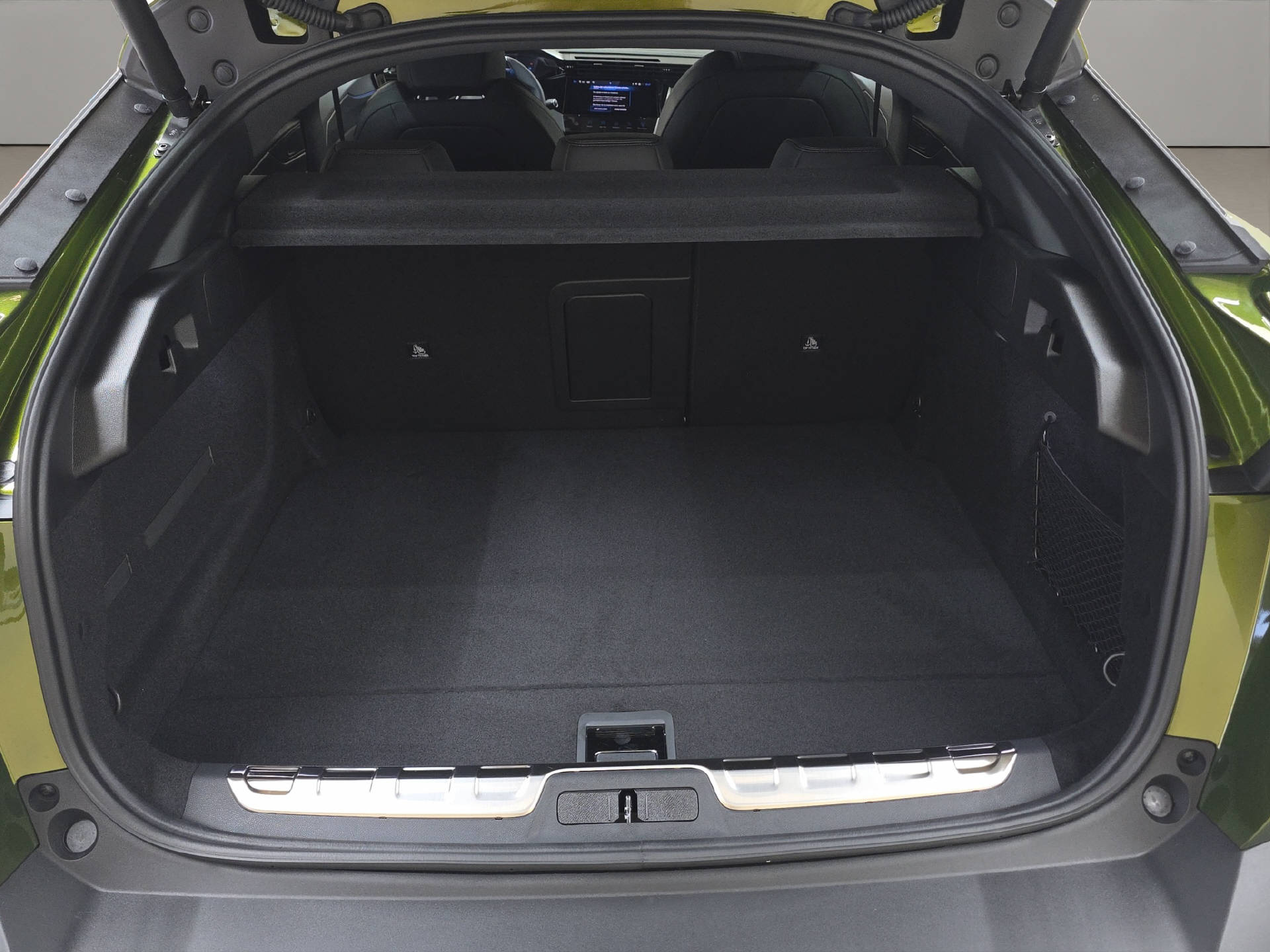 PEUGEOT E-408 GT Exclusive-image-11