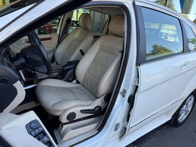 MERCEDES-BENZ B 200 Autotronic-image-9