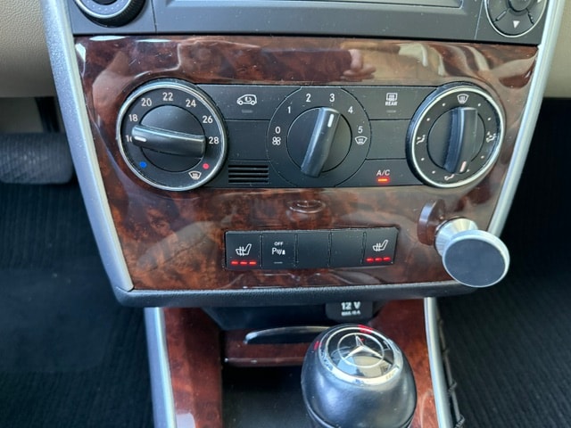 MERCEDES-BENZ B 200 Autotronic-image-13