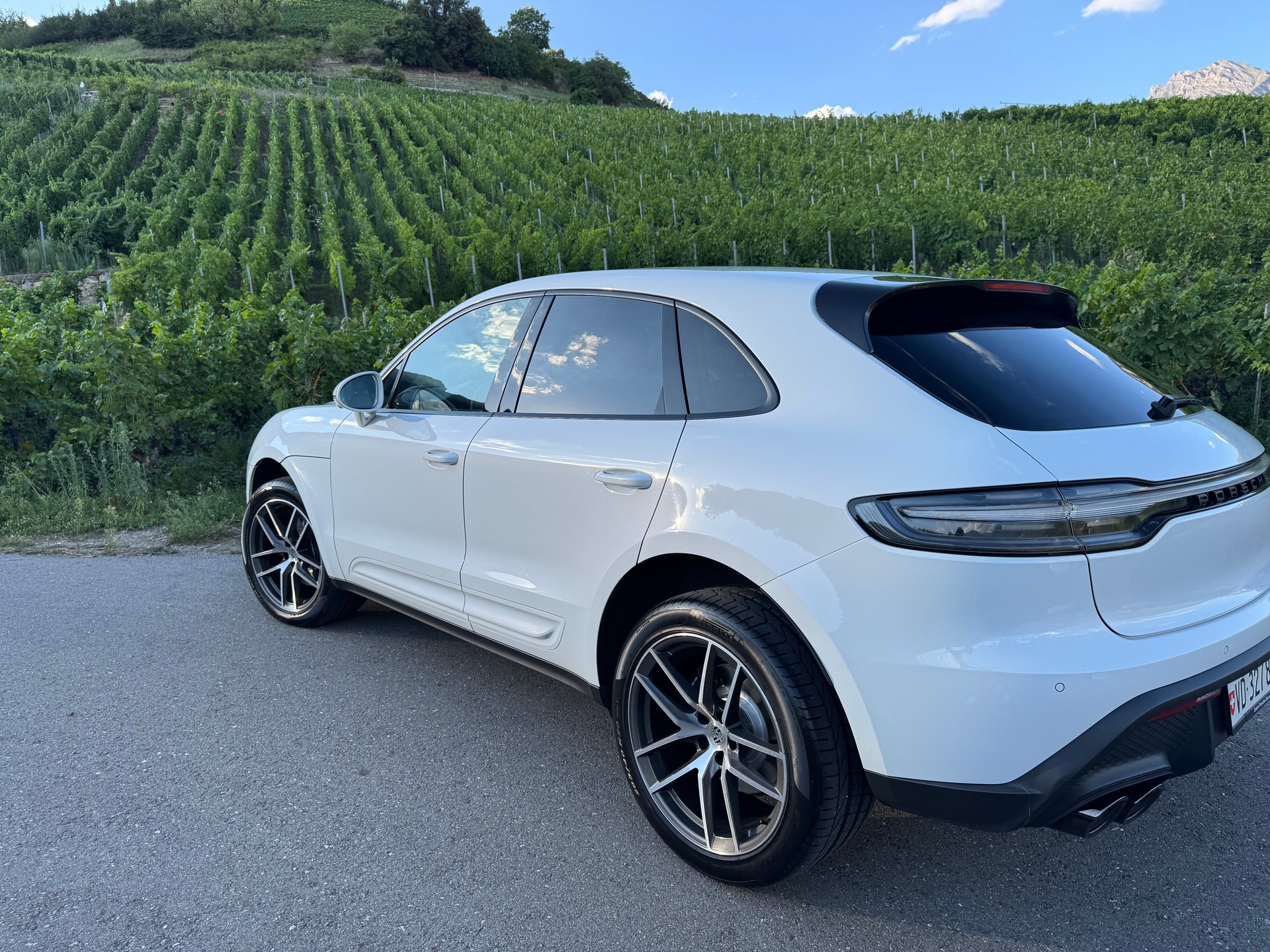 PORSCHE 2.0-image-0