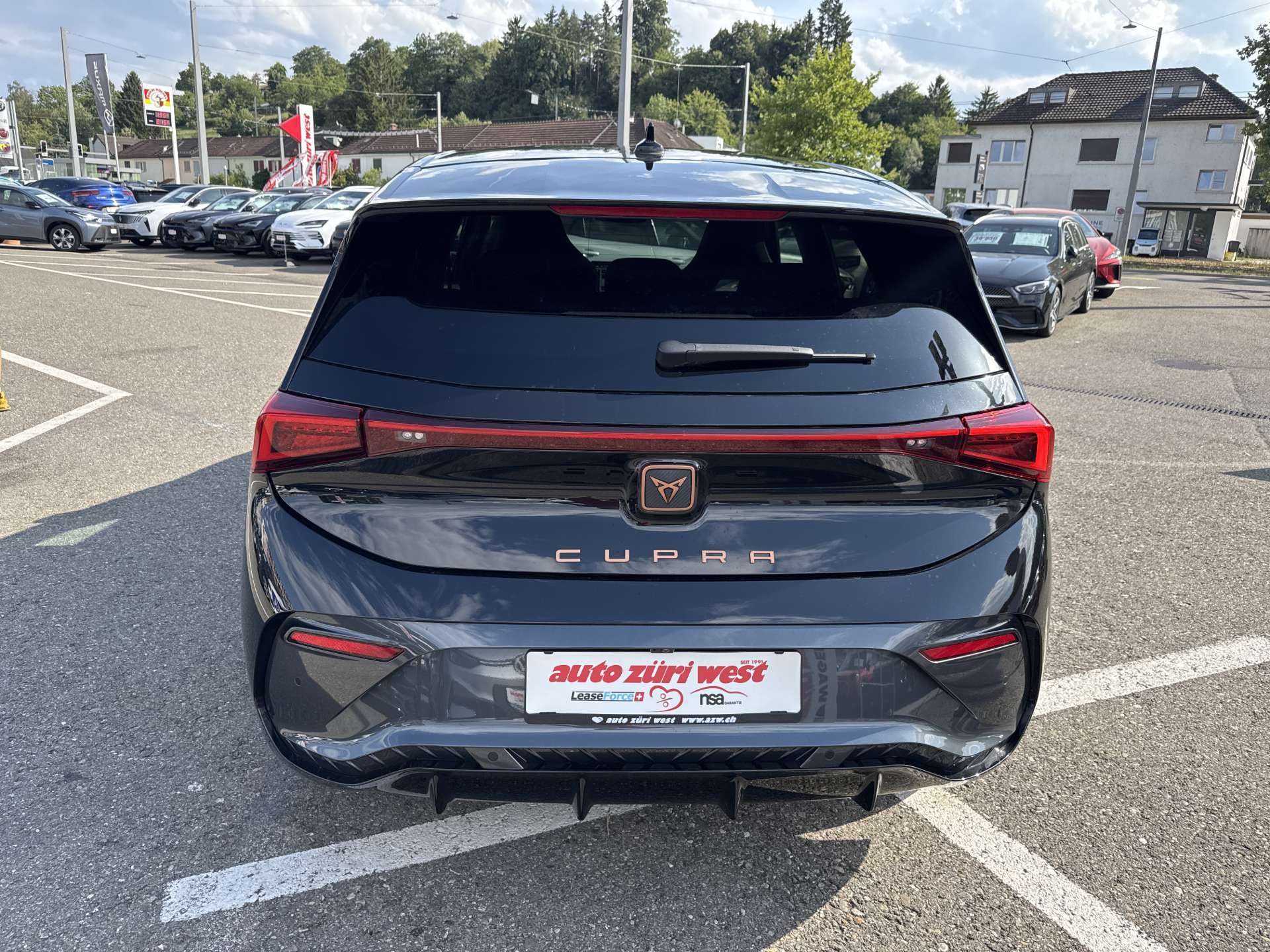 CUPRA Born 79 kWh e-Boost Automat-image-14