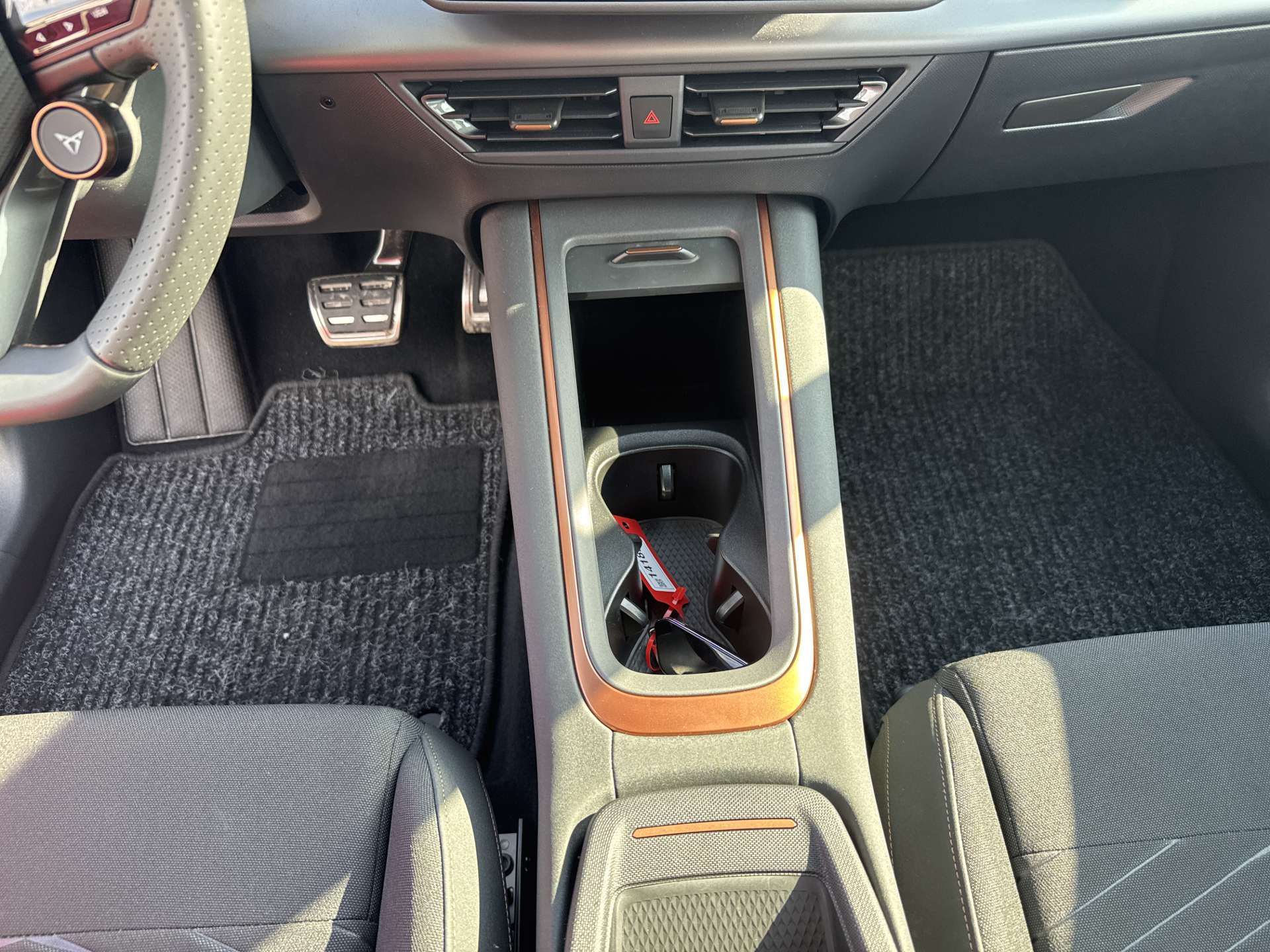 CUPRA Born 79 kWh e-Boost Automat-image-11