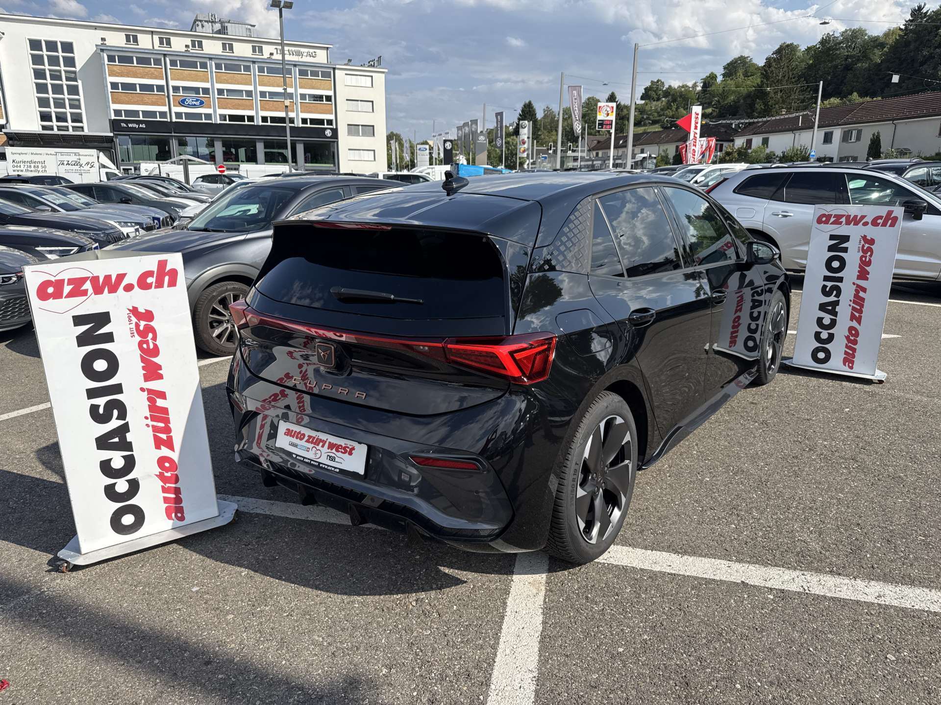 CUPRA Born 79 kWh e-Boost Automat-image-2
