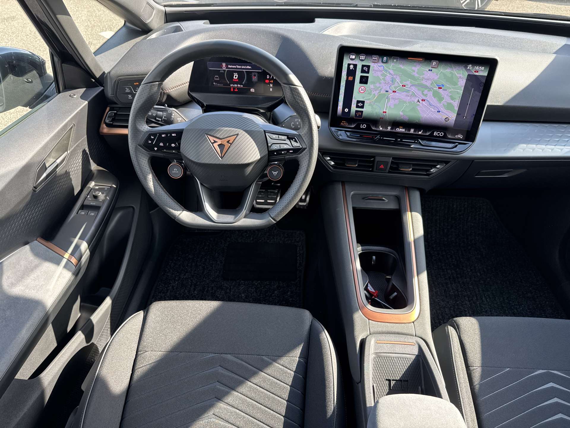 CUPRA Born 79 kWh e-Boost Automat-image-4