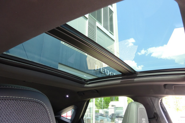 PEUGEOT 3008 145 e-DCS GT-image-1