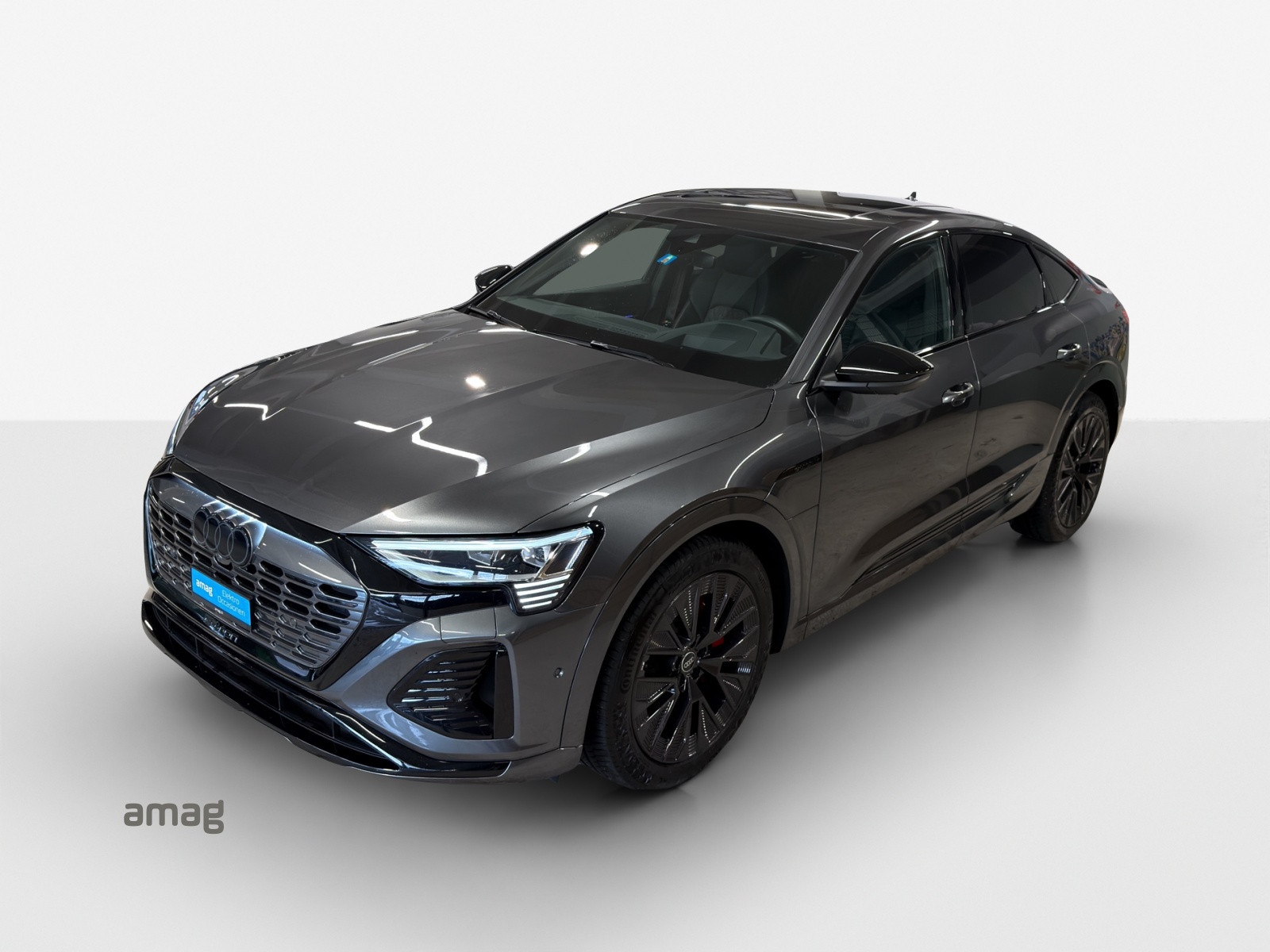 AUDI Q8 Sportback 55 e-tron Black Edition quattro-image-13