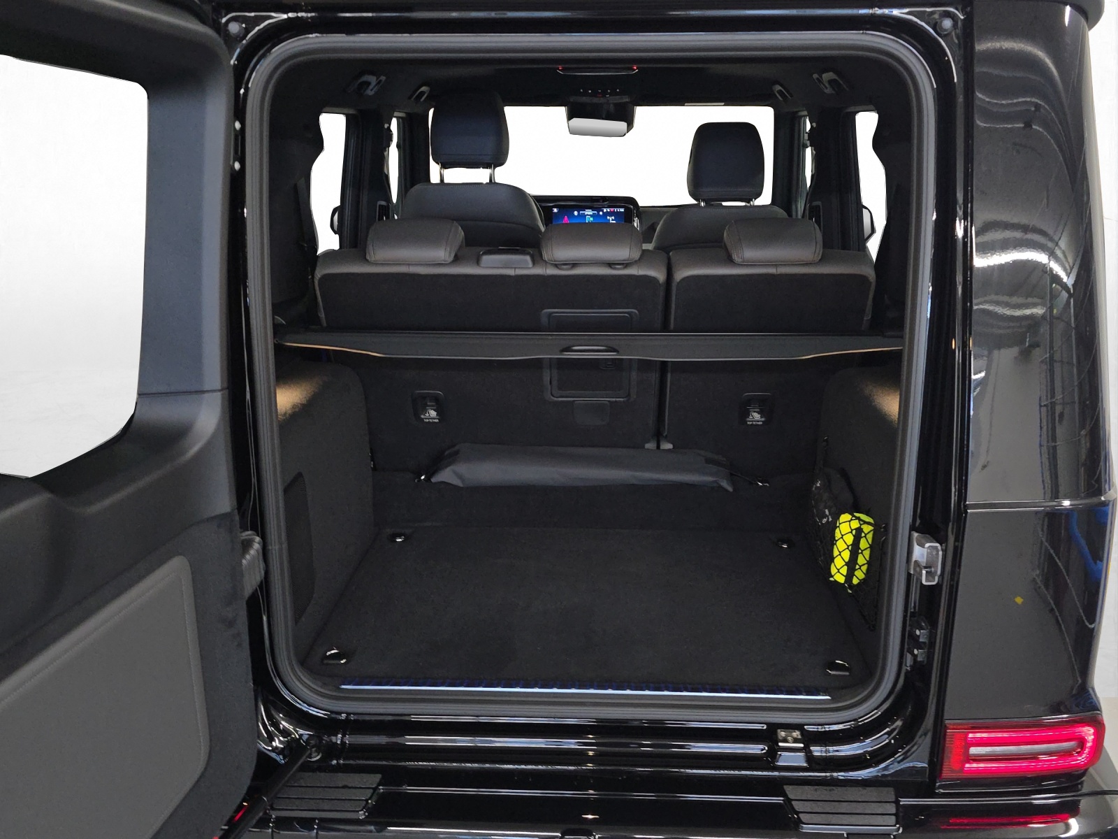 MERCEDES-BENZ G 450 d AMG Line-image-8