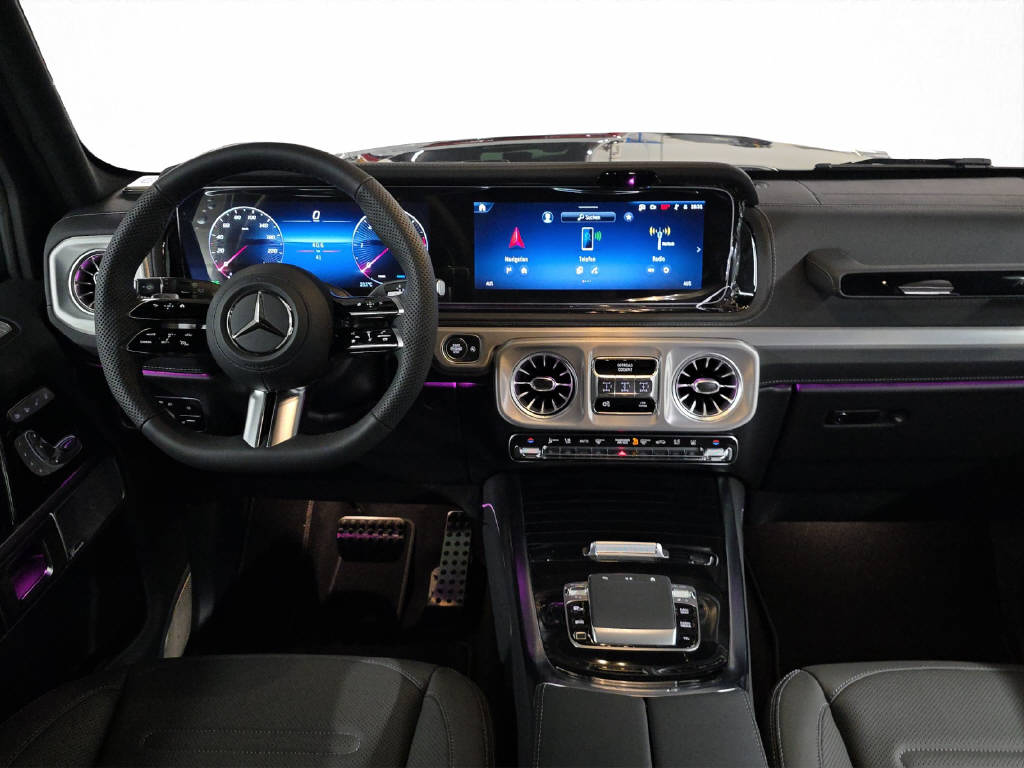MERCEDES-BENZ G 450 d AMG Line-image-13