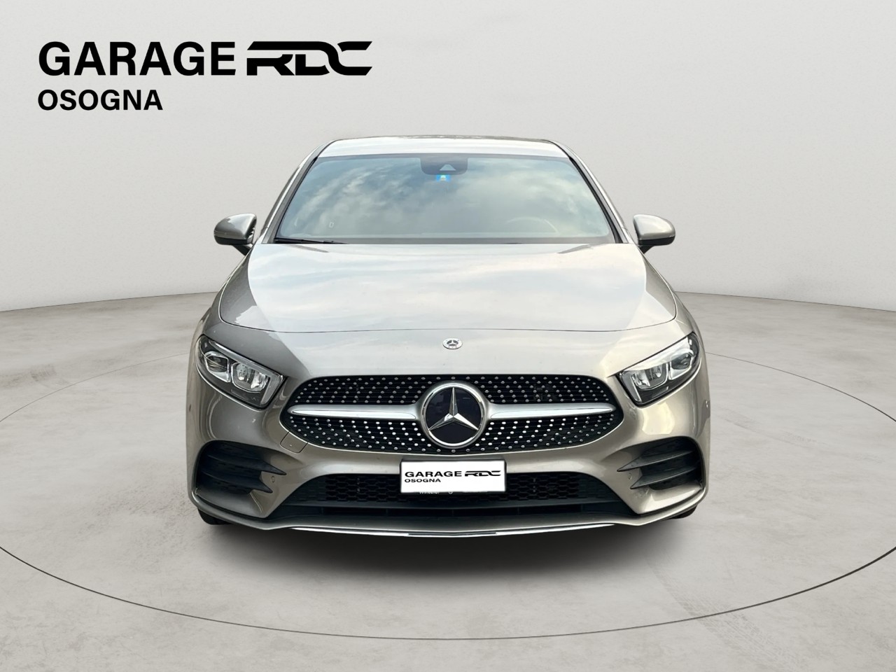 MERCEDES-BENZ A 250e AMG Line 8G-DCT-image-1
