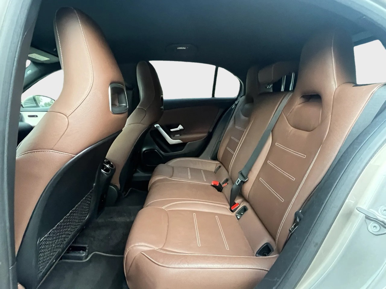 MERCEDES-BENZ A 250e AMG Line 8G-DCT-image-9
