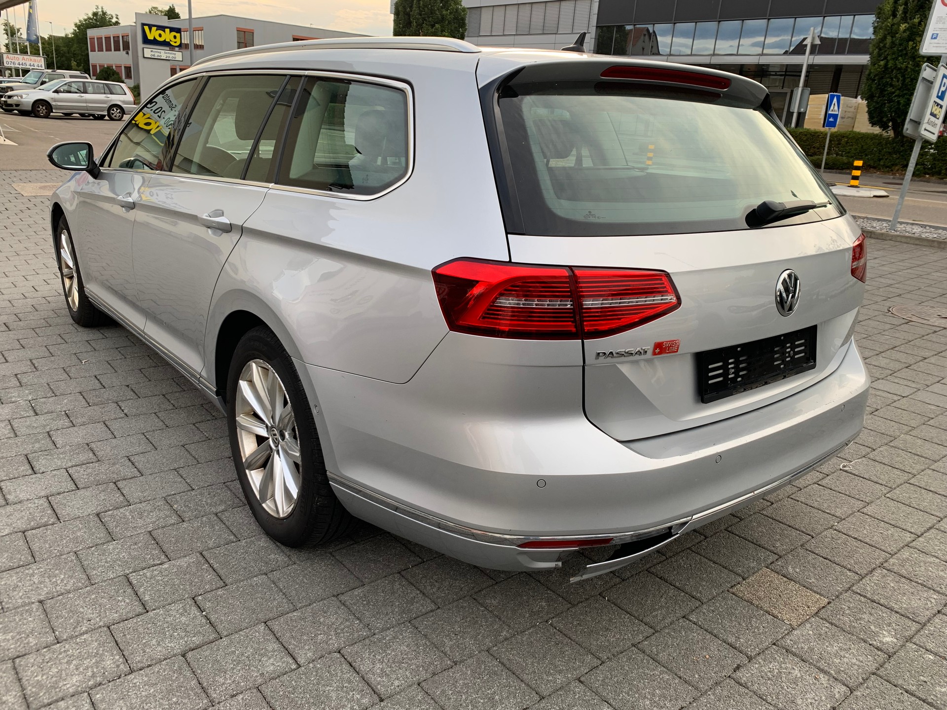 VW Passat Variant 2.0 TDI BMT Comfortline DSG-image-2