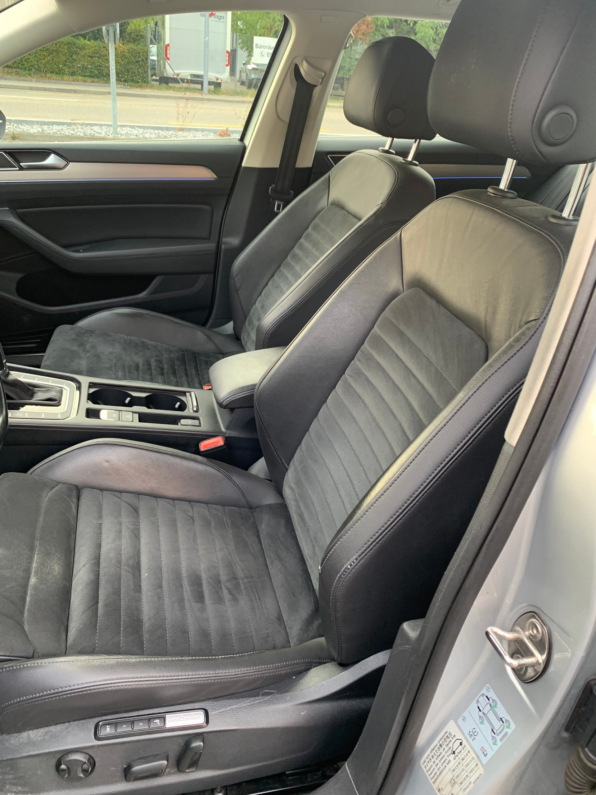 VW Passat Variant 2.0 TDI BMT Comfortline DSG-image-8