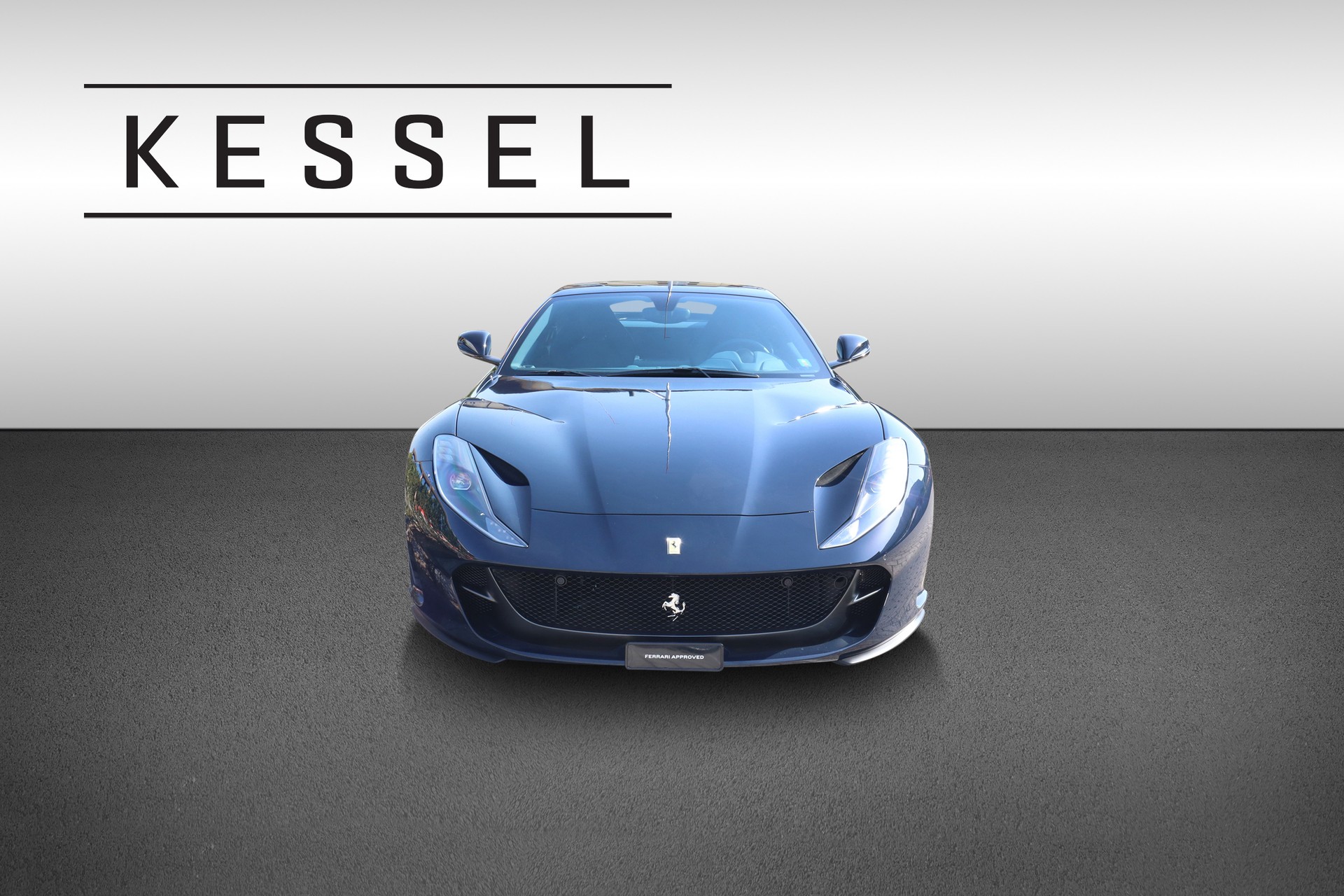 FERRARI 812 Superfast-image-1