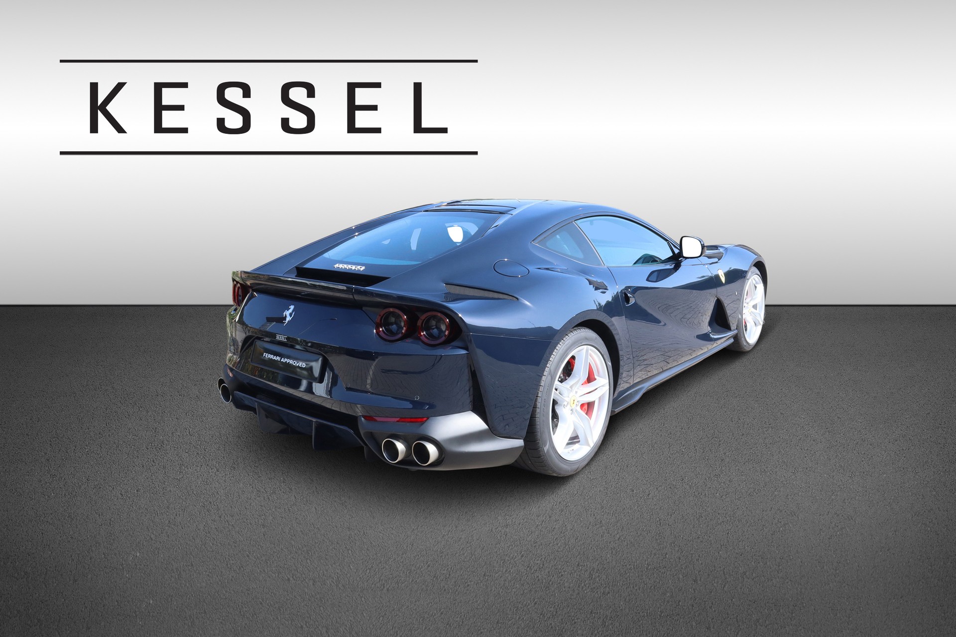 FERRARI 812 Superfast-image-6