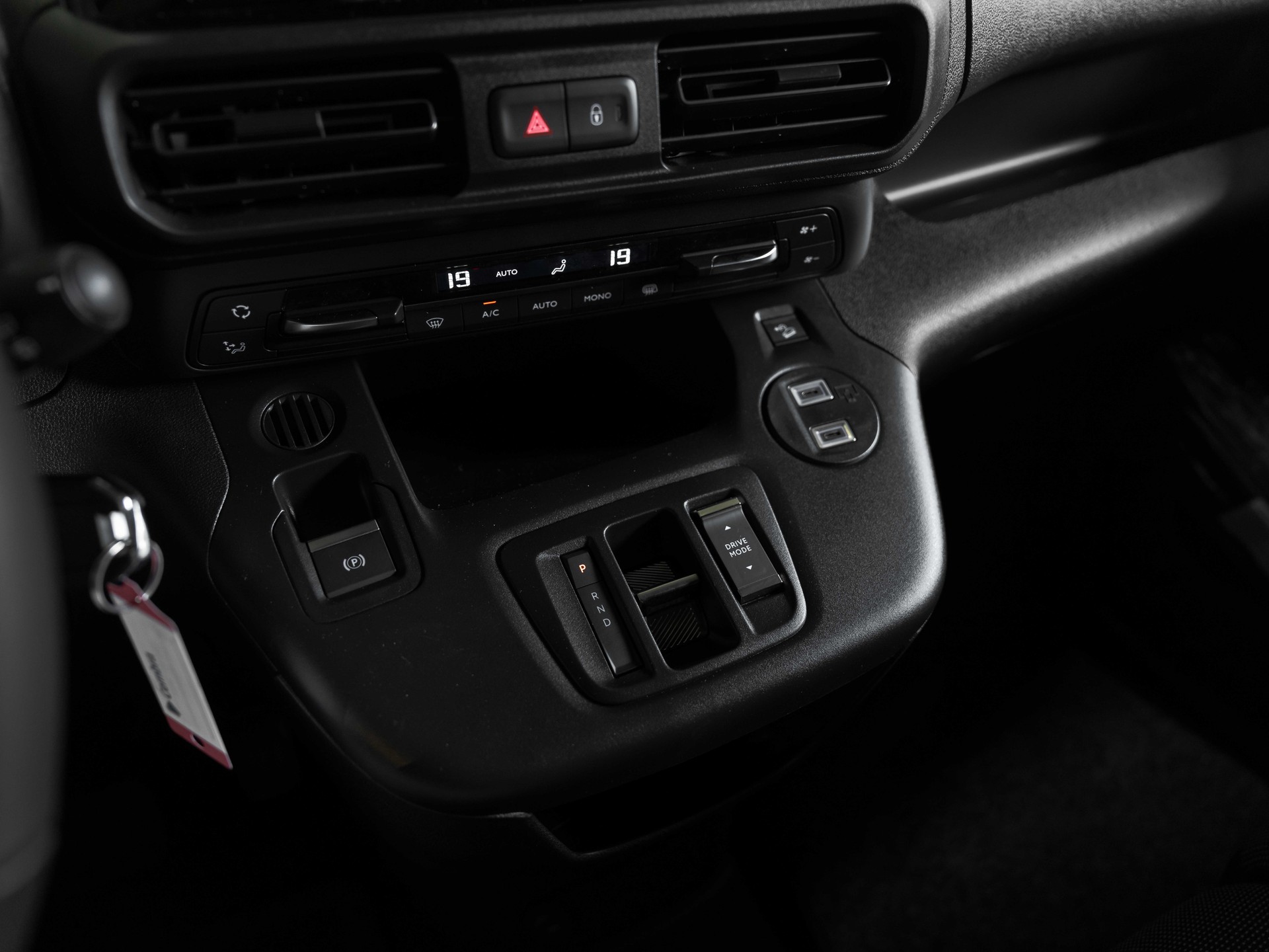 CITROEN e-Berlingo Van M - 8 Jahre Garantie-image-33