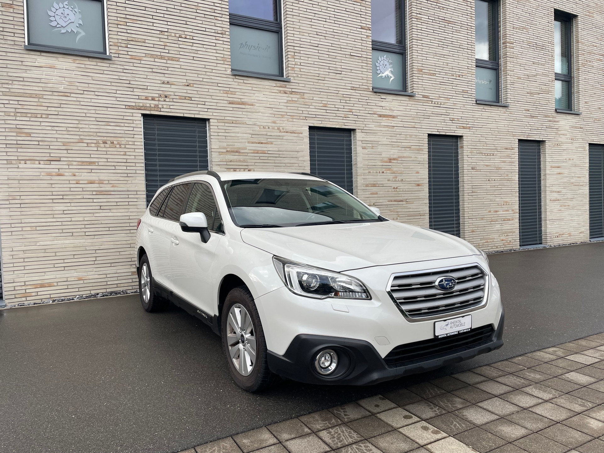 SUBARU Outback 2.0D Limited Classic AWD-image-4