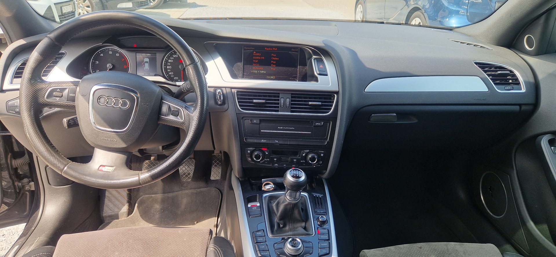 AUDI A4-image-7