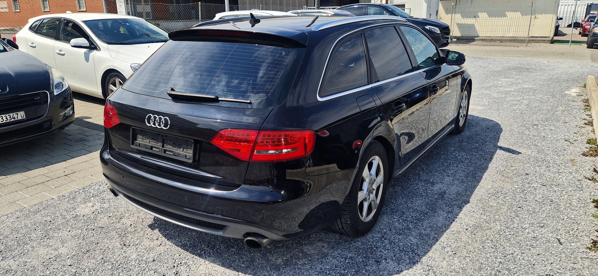 AUDI A4-image-3