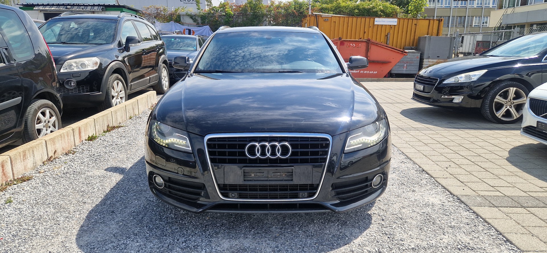 AUDI A4-image-1